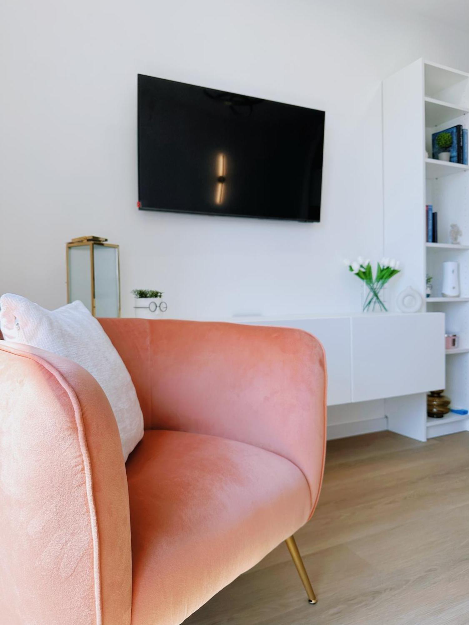 Luxury Apartment Ames غييكا المظهر الخارجي الصورة